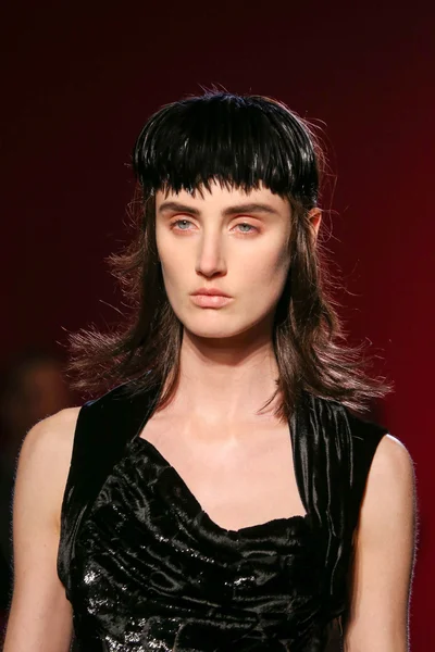 Look 63